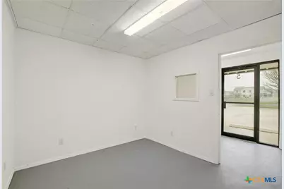 1419 Fleming Drive #Warehouse 7, Seguin, TX 78155 - Photo 4