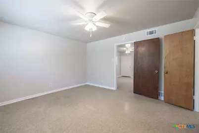 213 E Harrison Avenue, Killeen, TX 76541 - Photo 34