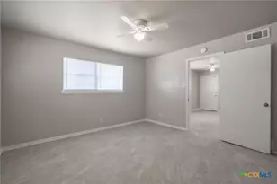 213 E Harrison Ave, Killeen, TX 76541 - Photo 18
