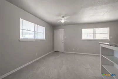 213 E Harrison Avenue, Killeen, TX 76541 - Photo 10