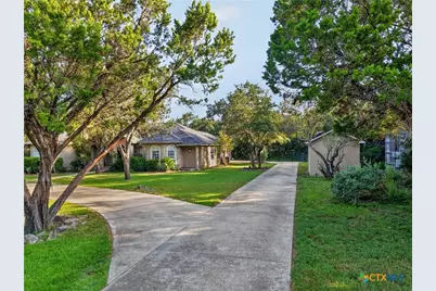 25867 Lewis Ranch Road, New Braunfels, TX 78132 - Photo 10
