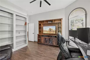 25867 Lewis Ranch Rd, New Braunfels, TX 78132 - Photo 22