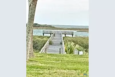 384 E Lago Loop Road, Port Lavaca, TX 77979 - Photo 12