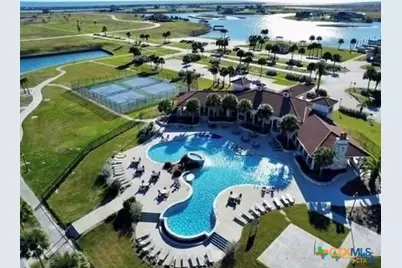 384 E Lago Loop Road, Port Lavaca, TX 77979 - Photo 4