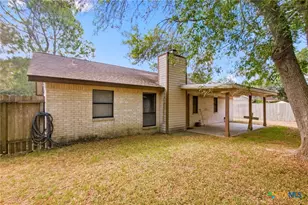 815 Briarwood St, Victoria, TX 77904 - Photo 22