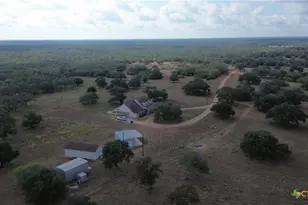 1684 Zengerle Rd, Cuero, TX 77954 - Photo 20