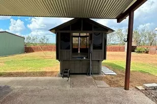 611 Lina Ln, Seguin, TX 78155 - Photo 28