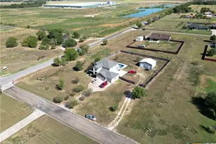 143 Callahan Loop, Temple, TX 76501 - Photo 2