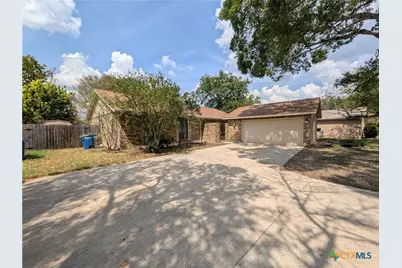 619 Summerwood Drive, New Braunfels, TX 78130 - Photo 2