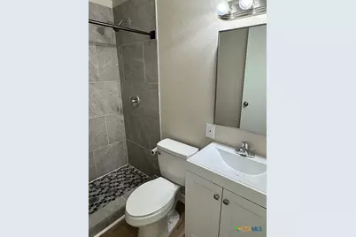 428 Aguila Street, Seguin, TX 78155 - Photo 18