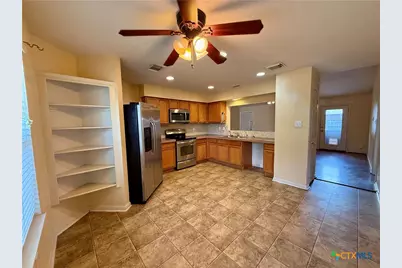 302 Renee Drive, Converse, TX 78109 - Photo 6
