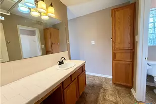 302 Renee Dr, Converse, TX 78109 - Photo 12