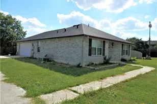 302 Renee Dr, Converse, TX 78109 - Photo 2