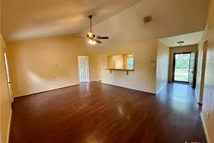 302 Renee Dr, Converse, TX 78109 - Photo 4