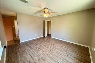 302 Renee Dr, Converse, TX 78109 - Photo 14