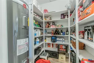 834 County Rd 103, Rogers, TX 76569 - Photo 6