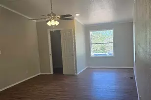 1120 Ainsworth St, Gonzales, TX 78629 - Photo 10