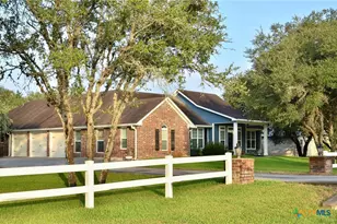 91 Pura Vida Rd, Inez, TX 77968 - Photo 2