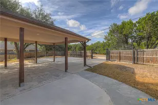 1452 Lakeview Dr, Canyon Lake, TX 78133 - Photo 4