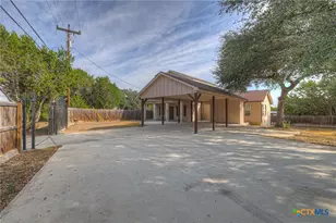 1452 Lakeview Dr, Canyon Lake, TX 78133 - Photo 2