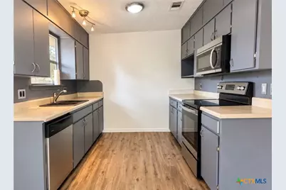 904 Hackberry St, Copperas Cove, TX 76522 - Photo 6