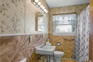 408 Davidson St, Yoakum, TX 77995 - Photo 28
