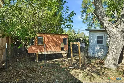 904 Kirk Street, Taylor, TX 76574 - Photo 24