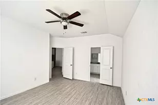 1208 Treehouse Ln, New Braunfels, TX 78130 - Photo 10