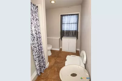 1612 Ave L, Galveston, TX 77550 - Photo 32