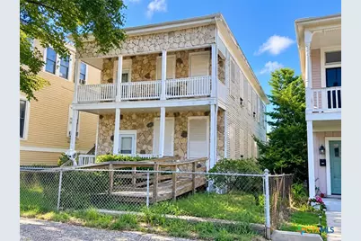 1612 Ave L, Galveston, TX 77550 - Photo 1