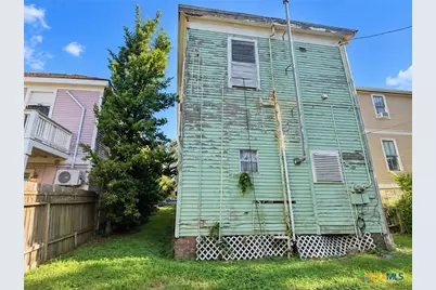 1612 Ave L, Galveston, TX 77550 - Photo 12