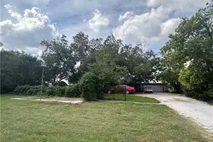 9732 FM 621, Staples, TX 78670 - Photo 2