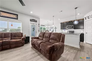 1042 LEXINGTON Dr, Copperas Cove, TX 76522 - Photo 12