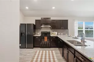 2422 Moselle Ln, New Braunfels, TX 78130 - Photo 10