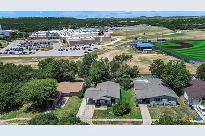 714 W Avenue Avenue, Copperas Cove, TX 76522 - Photo 6