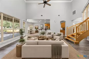 373 Wentworth, Spring Branch, TX 78070 - Photo 6