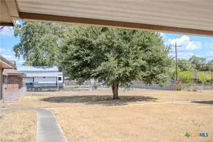 505 Ball Airport Rd, Victoria, TX 77904 - Photo 8