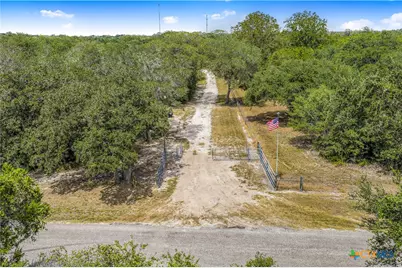 838 E Oak Street, Goliad, TX 77963 - Photo 38