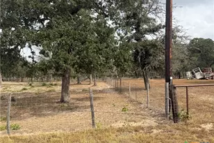 340 Shorthorn Rd, Stockdale, TX 78160 - Photo 18