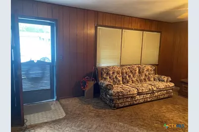 410 W 14th Street, Shiner, TX 77984 - Photo 8