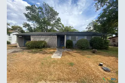 410 W 14th Street, Shiner, TX 77984 - Photo 1