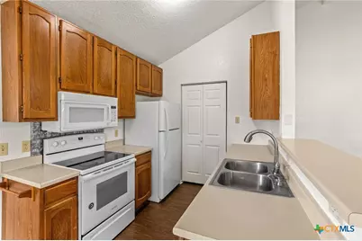 5103 & 5105 Canyon Creek Drive, Temple, TX 76502 - Photo 12