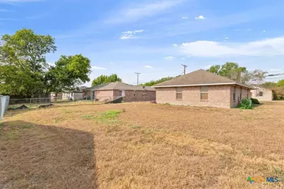 801 S 24th Street, Temple, TX 76501 - Photo 10
