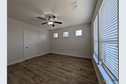 727 Gristmill Drive, New Braunfels, TX 78130 - Photo 16