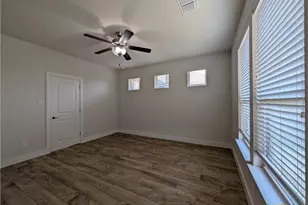 727 Gristmill Dr, New Braunfels, TX 78130 - Photo 16