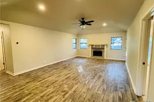 1818 Hidden Peak Cir, New Braunfels, TX 78130 - Photo 2