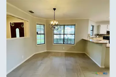 1818 Hidden Peak Circle, New Braunfels, TX 78130 - Photo 6