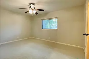 1818 Hidden Peak Cir, New Braunfels, TX 78130 - Photo 18