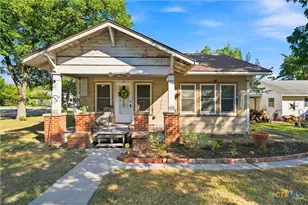 202 E Ave E, Rosebud, TX 76570 - Photo 2