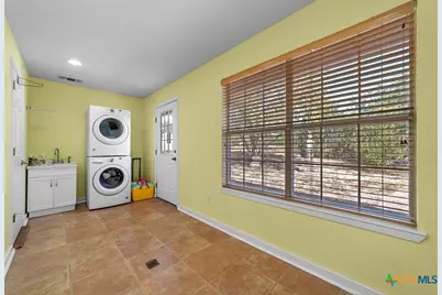 309 Burney Road, Centerpoint, TX 78010 - Photo 16
